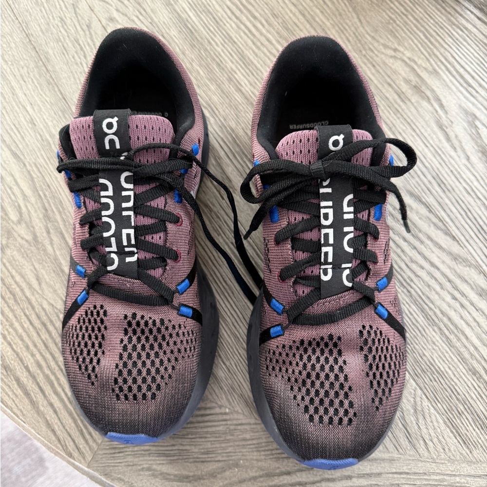 On Cloudsurfer Running Shoe women 8M